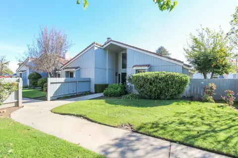 1838 Cougar Lane Ln, Clovis, CA 93611