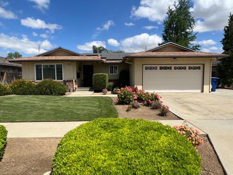 688 E Menlo Ave, Fresno, CA 93710