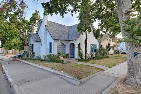 210 E Thomas Ave, Fresno, CA 93728 photo 1