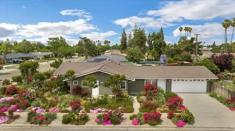 610 W Morris Ave, Fresno, CA 93704