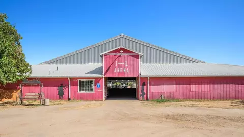 10890 N Armstrong Ave, Clovis, CA 93619 photo 1