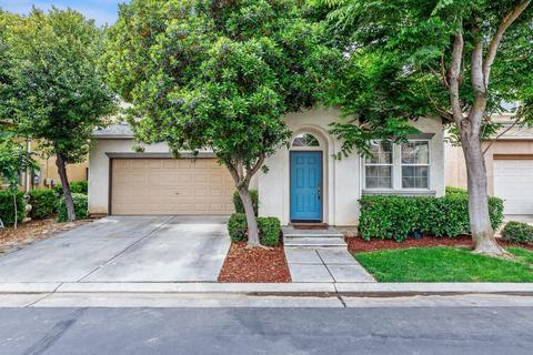 640 W Lisbon Ln, Clovis, CA 93619 photo 1