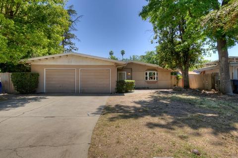 4048 N Angus St, Fresno, CA 93726