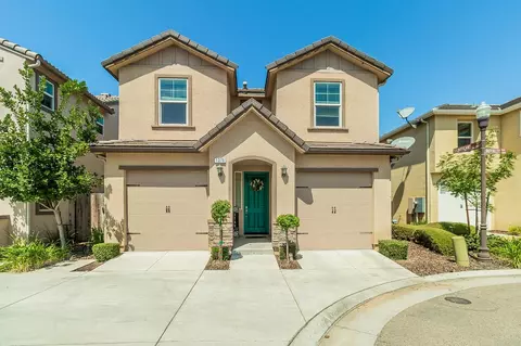 1374 Royalty Way, Clovis, CA 93619 photo 1