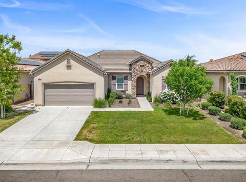 2647 Sample Ave, Clovis, CA 93611