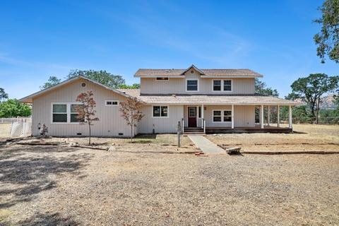 10724 Ferguson Rd, Clovis, CA 93619