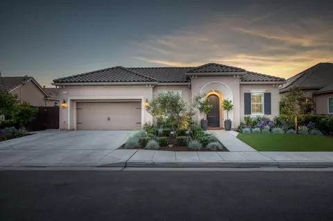 1422 N Ryan Ave, Clovis, CA 93619 photo 1