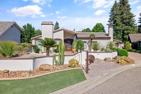 410 N Powell Ct, Visalia, CA 93291