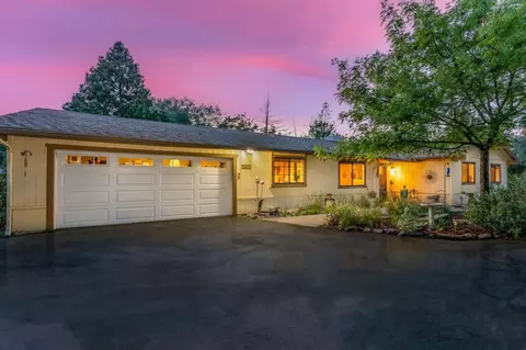 30450 Yosemite Springs Pkwy, Coarsegold, CA 93614