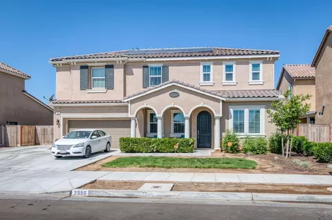 2556 Highland Ave, Clovis, CA 93619