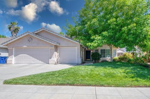 4524 W Roberts Ave, Fresno, CA 93722