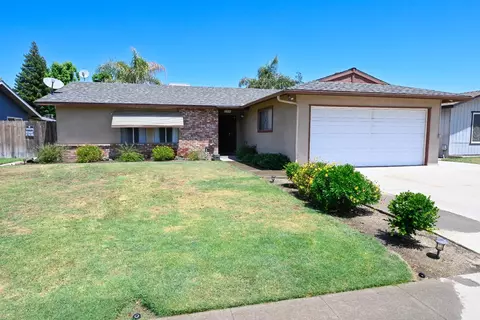 639 W Antonio Dr, Clovis, CA 93612 photo 1