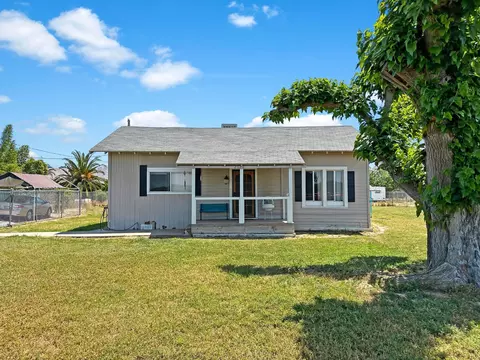 2120 S Kaweah, Exeter, CA 93221 photo 1