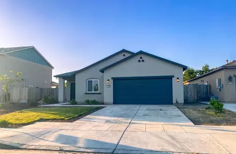 1268 Walnut Ave, Fowler, CA 93625