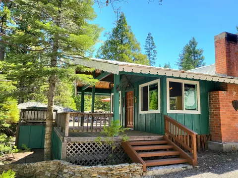 41269 Musick Dr, Shaver Lake, CA 93664