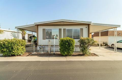 1500 Villa Spc #46, Clovis, CA 93611