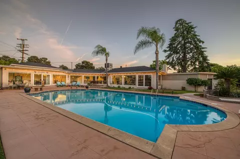 2444 N Farris Ave, Fresno, CA 93704