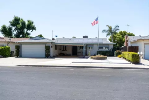 1712 Bundy Ave, Clovis, CA 93611