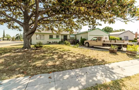 1255 N Adler Ave, Fresno, CA 93727