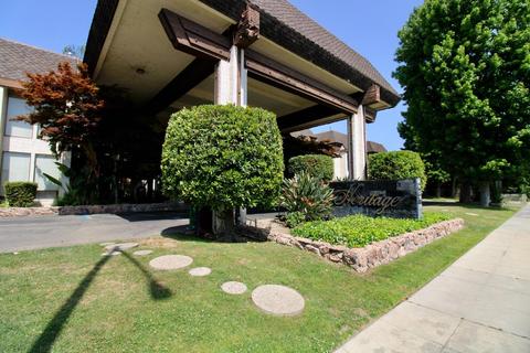 4919 N Millbrook Ave #233, Fresno, CA 93726