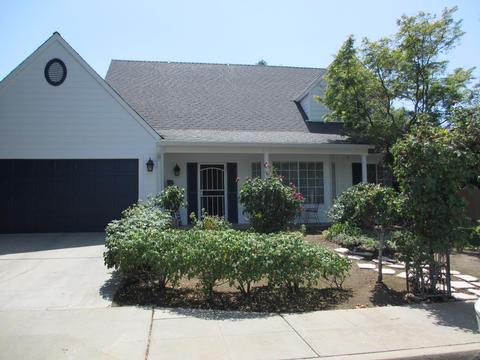 1088 Citadel Ave, Clovis, CA 93611