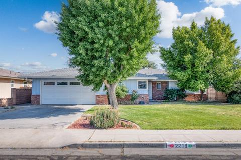 2219 Jackson St, Selma, CA 93662