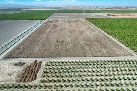 20001 W American Ave, Tranquillity, CA 93668