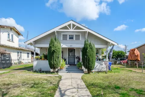 828 N St, Sanger, CA 93657