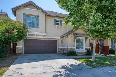 609 Pear St, Madera, CA 93638 photo 1