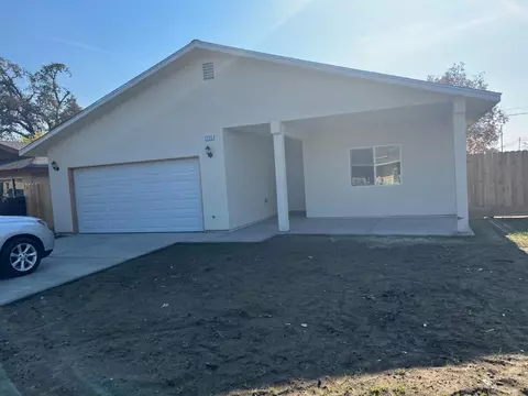 2235 Knowles St, Selma, CA 93662