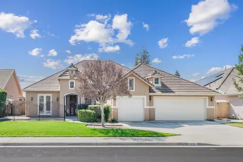 56 W El Paso Ave, Clovis, CA 93611 photo 1