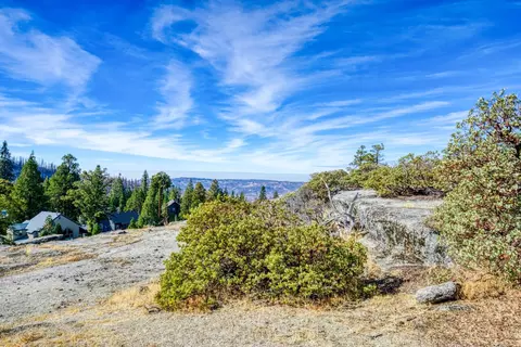 39542 Sunset Rock Ln #8, Shaver Lake, CA 93664