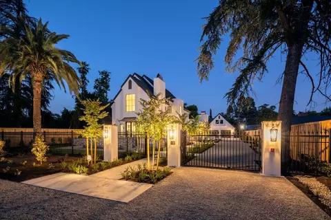 4264 N Van Ness Blvd, Fresno, CA 93704