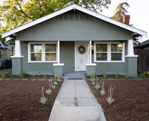 509 E Weldon Ave, Fresno, CA 93704