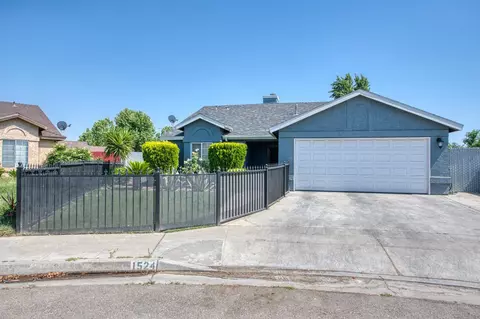 1524 E Atchison Ave, Fresno, CA 93706