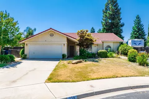 716 Burgan Ave, Clovis, CA 93611 photo 1