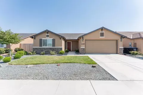 2149 E Sweet Ave, Visalia, CA 93292 photo 1