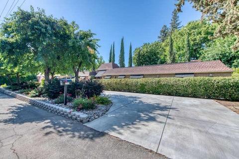 555 E Sussex Way, Fresno, CA 93704