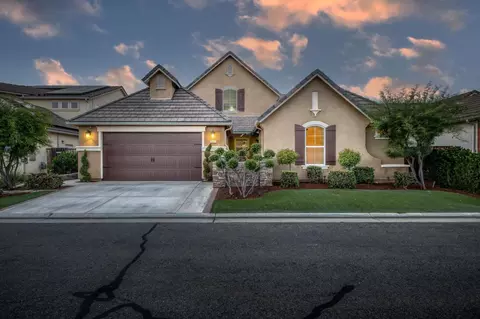 3441 Bloomfield Ln, Clovis, CA 93619
