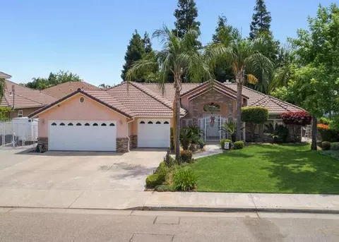 1163 Evergreen St, Selma, CA 93662