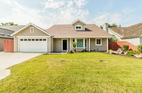 2081 E Cromwell Ave, Fresno, CA 93720