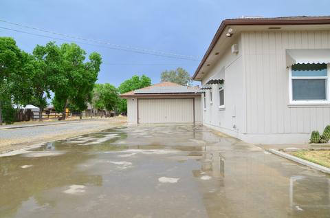 10888 412 Ave, Dinuba, CA 93618