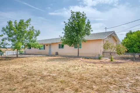 17323 Benecia Rd, Madera, CA 93636