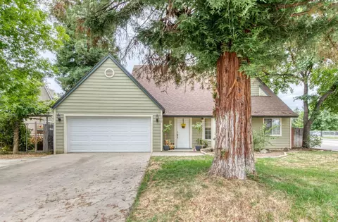 1212 Cypress Ave, Clovis, CA 93611 photo 1
