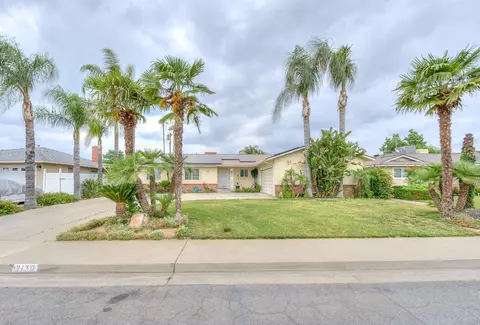 2170 Moir Dr, Sanger, CA 93657 photo 1