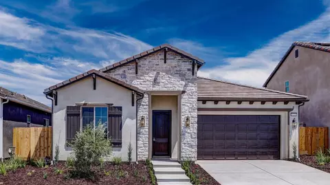 6426 E Millie Dr, Fresno, CA 93727