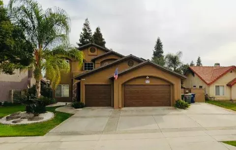 3236 W Riverview W Dr, Madera, CA 93637