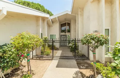 1670 W Bullard Ave, Fresno, CA 93711
