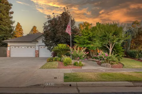 2282 Cromwell Ave, Clovis, CA 93611 photo 1