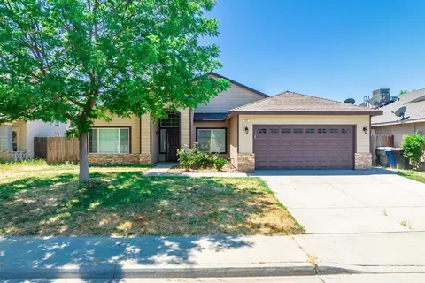 833 W Imperial Way, Hanford, CA 93230